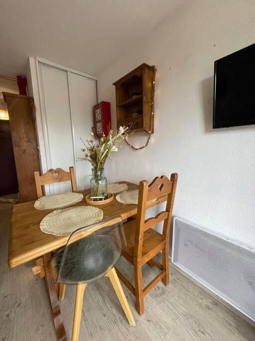 Chaleureux Studio Montagnard Avec Balcon 2303 Premanon Ngoại thất bức ảnh